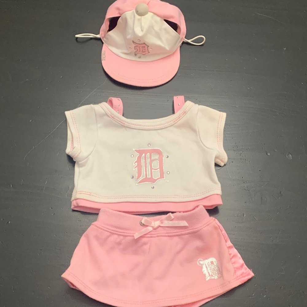 Build-A-Bear Pink Detroit Tigers baseball outfit